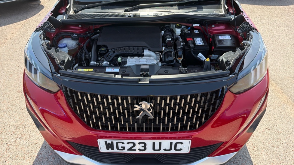 Peugeot 2008 1.2 PureTech 130 GT 5dr EAT8 Petrol Estate - Image 8