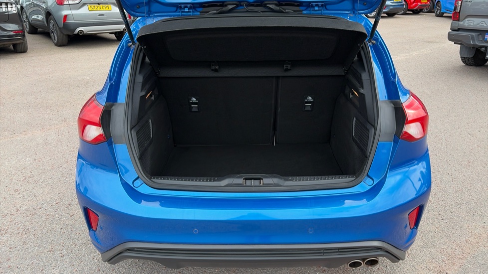 Ford Focus 1.0 EcoBoost 125 ST-Line 5dr Petrol Hatchback - Image 4