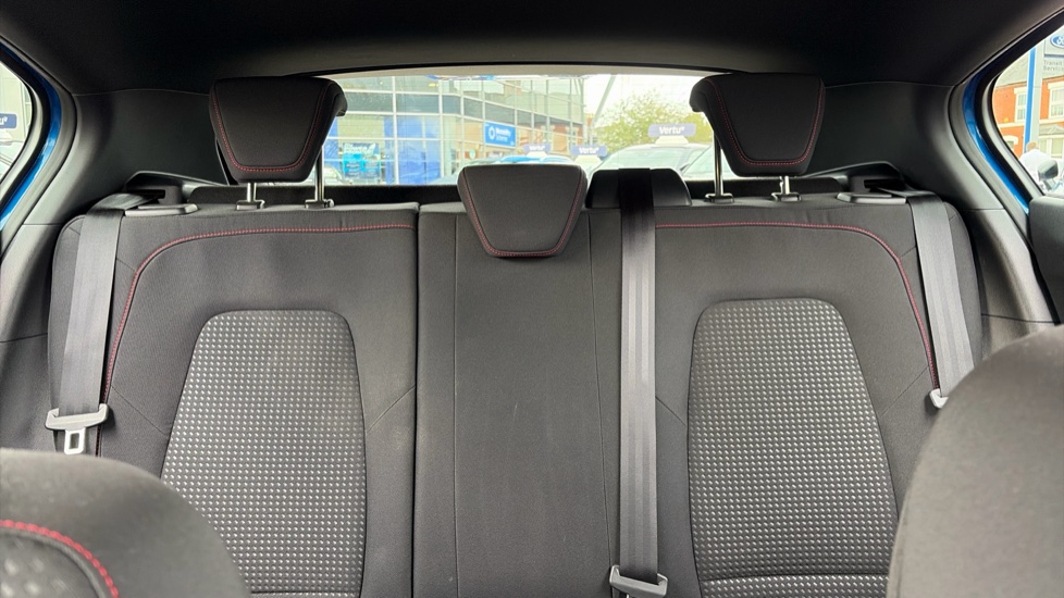 Ford Focus 1.0 EcoBoost 125 ST-Line 5dr Petrol Hatchback - Image 15