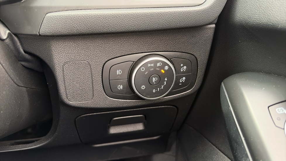 Ford Focus 1.0 EcoBoost 125 ST-Line 5dr Petrol Hatchback - Image 25
