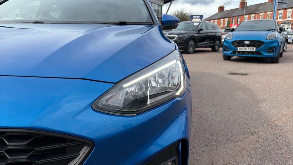 Ford Focus 1.0 EcoBoost 125 ST-Line 5dr Petrol Hatchback - Image 44