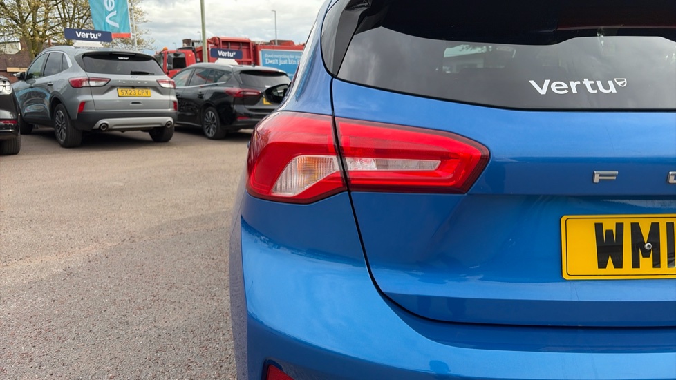 Ford Focus 1.0 EcoBoost 125 ST-Line 5dr Petrol Hatchback - Image 45