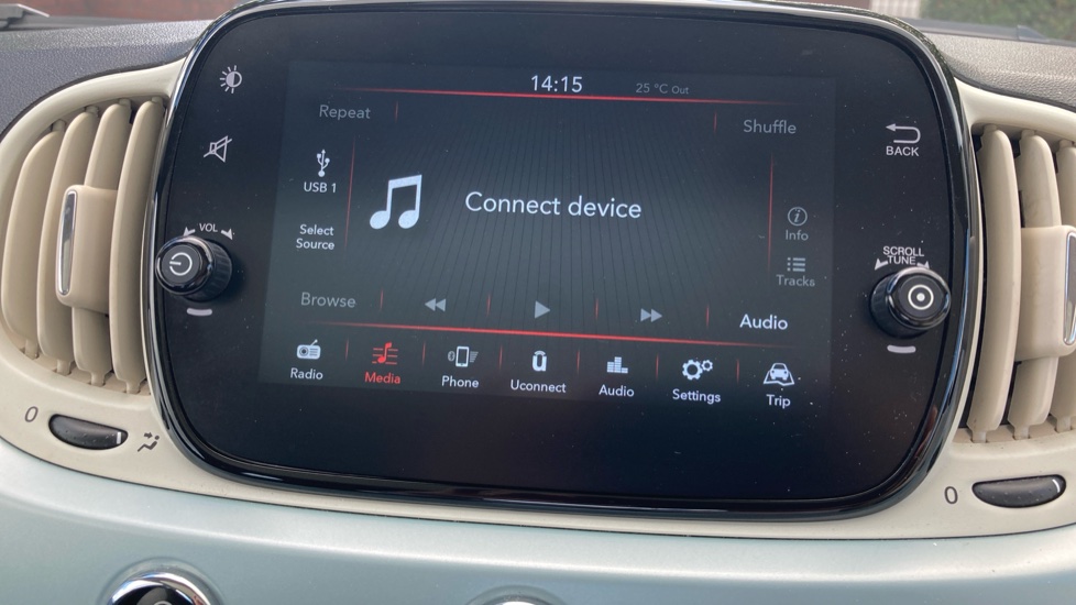 Fiat 500 1.0 Mild Hybrid Top 3dr Petrol Hatchback - Image 22