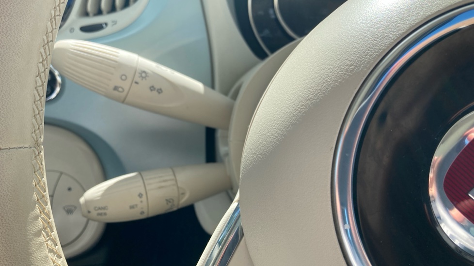 Fiat 500 1.0 Mild Hybrid Top 3dr Petrol Hatchback - Image 31