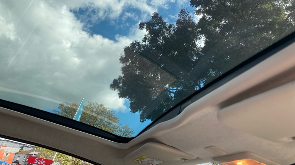 Fiat 500 1.0 Mild Hybrid Top 3dr Petrol Hatchback - Image 36