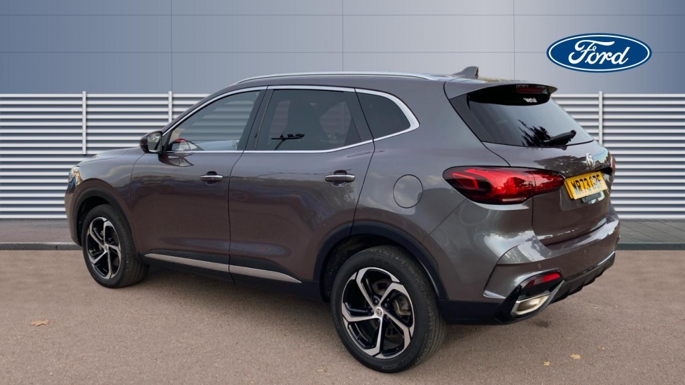 MG HS 1.5 T-GDI Trophy 5dr DCT Petrol Hatchback - Image 2