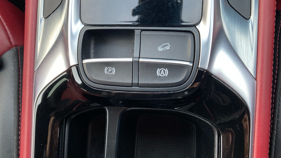 MG HS 1.5 T-GDI Trophy 5dr DCT Petrol Hatchback - Image 28