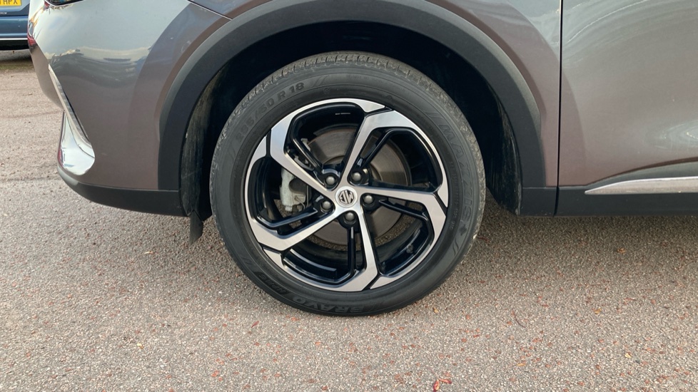 MG HS 1.5 T-GDI Trophy 5dr DCT Petrol Hatchback - Image 44