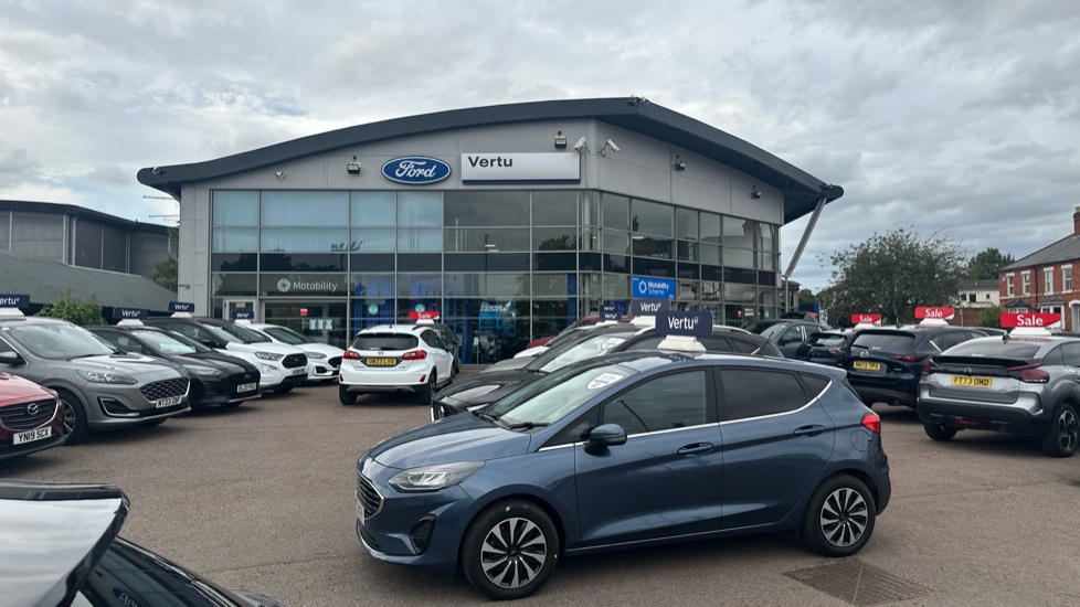 Ford Puma 1.0 EcoBoost Hybrid mHEV Titanium 5dr DCT Petrol Hatchback - Image 39