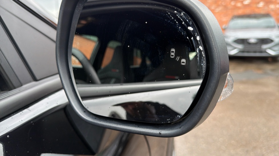 Ford Puma ST 1.0 EcoBoost Hybrid mHEV ST 5dr DCT Petrol Hatchback - Image 27