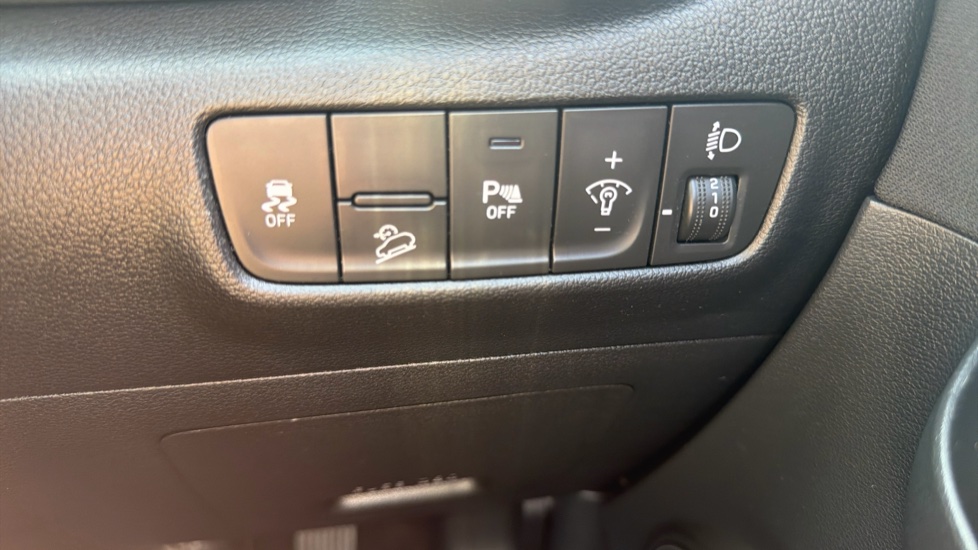 Hyundai KONA 1.0 TGDi 48V MHEV SE Connect 5dr Petrol Hatchback - Image 25