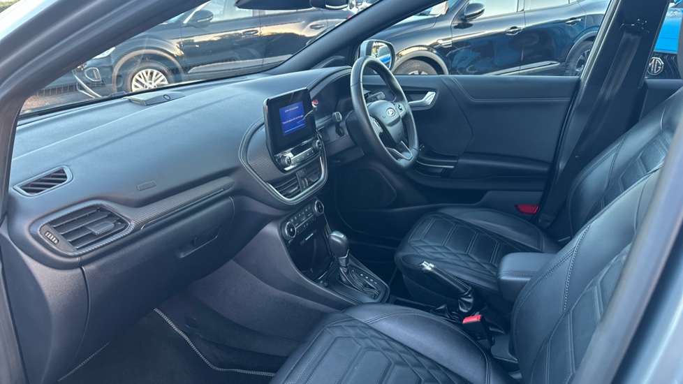 Ford Puma 1.0 EcoBoost Hybr mHEV 155 ST-Line Vignale 5dr DCT Petrol Hatchback - Image 9