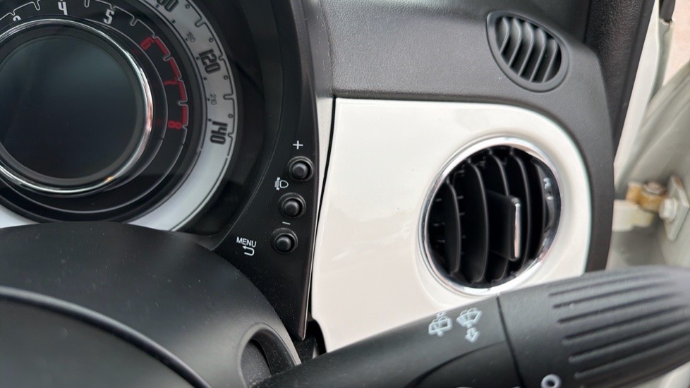 Fiat 500 1.0 Mild Hybrid Lounge 3dr Petrol Hatchback - Image 28