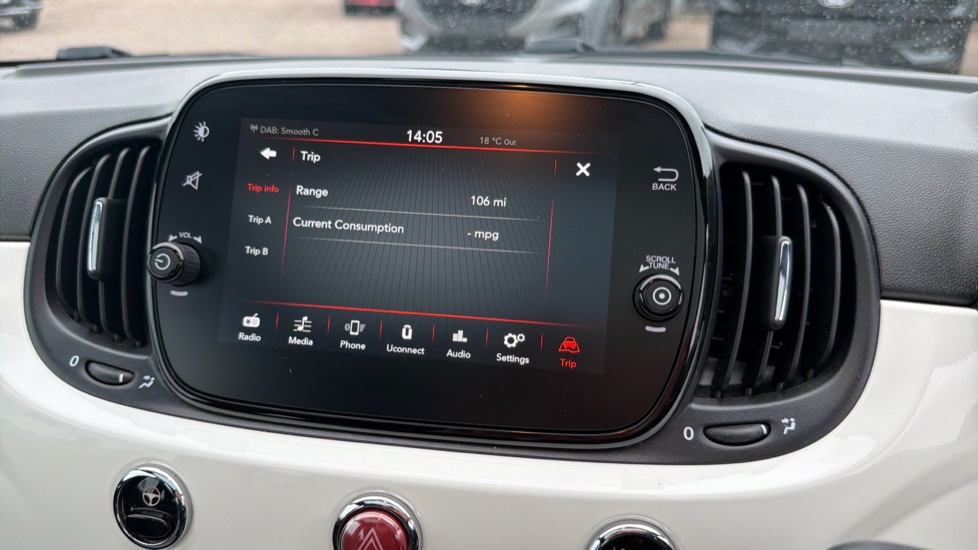 Fiat 500 1.0 Mild Hybrid Lounge 3dr Petrol Hatchback - Image 33