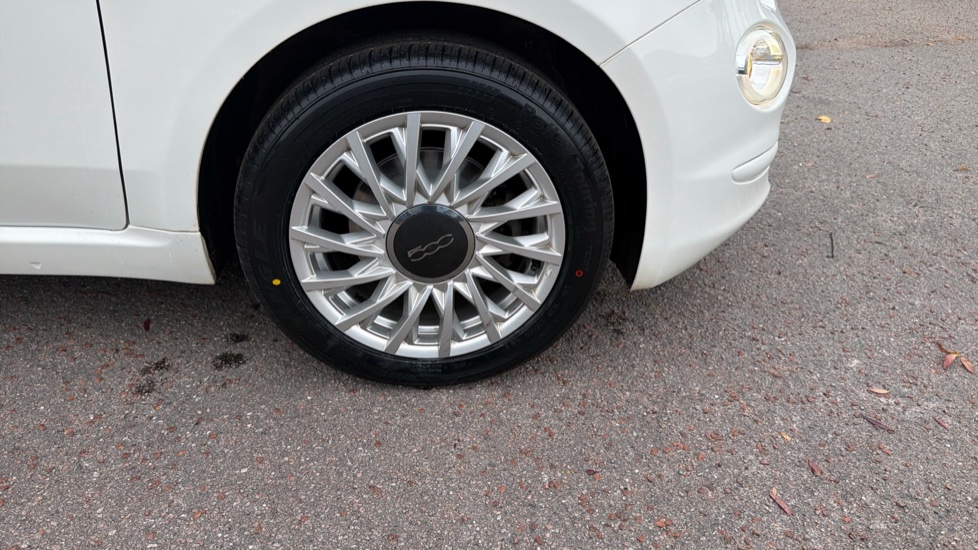 Fiat 500 1.0 Mild Hybrid Lounge 3dr Petrol Hatchback - Image 41