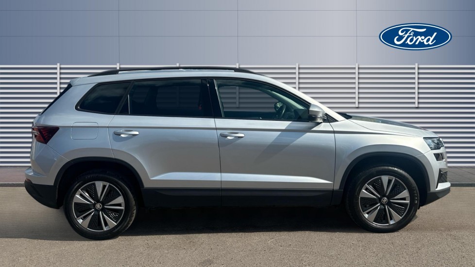 Skoda Karoq 1.5 TSI SE Drive 5dr DSG Petrol Estate - Image 5