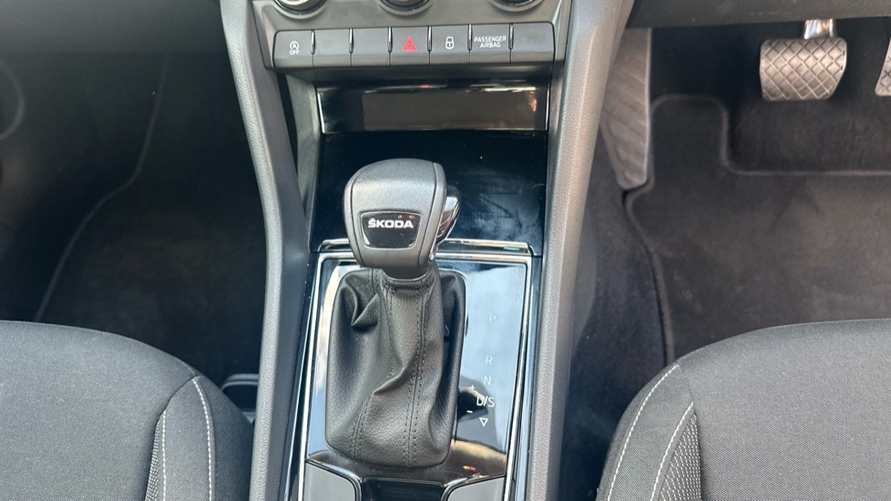 Skoda Karoq 1.5 TSI SE Drive 5dr DSG Petrol Estate - Image 13