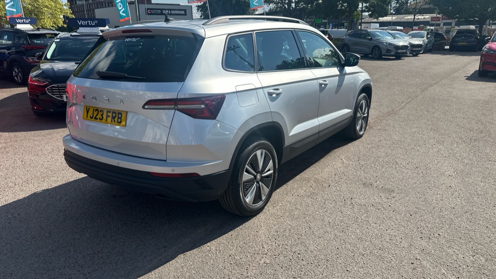 Skoda Karoq 1.5 TSI SE Drive 5dr DSG Petrol Estate - Image 42
