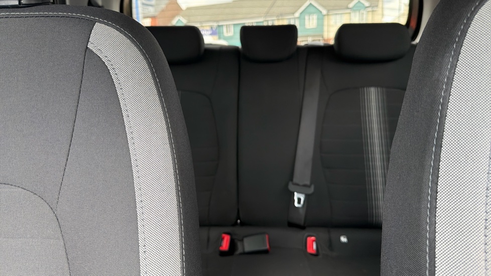 Hyundai i10 1.0 MPi Premium 5dr Petrol Hatchback - Image 15