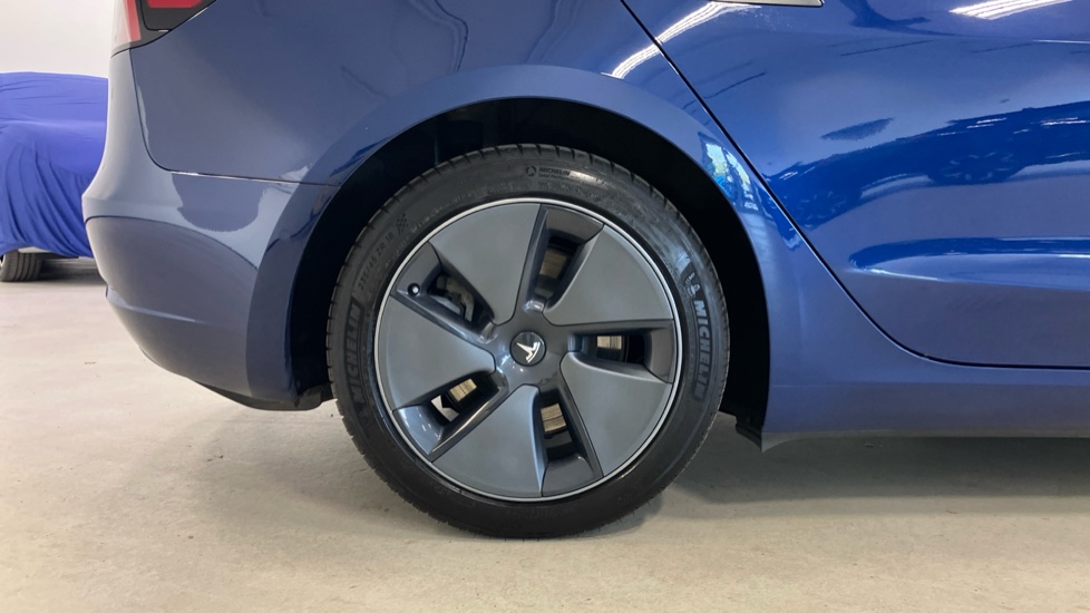 Tesla Model 3 Long Range AWD 4dr Auto Electric Saloon - Image 7