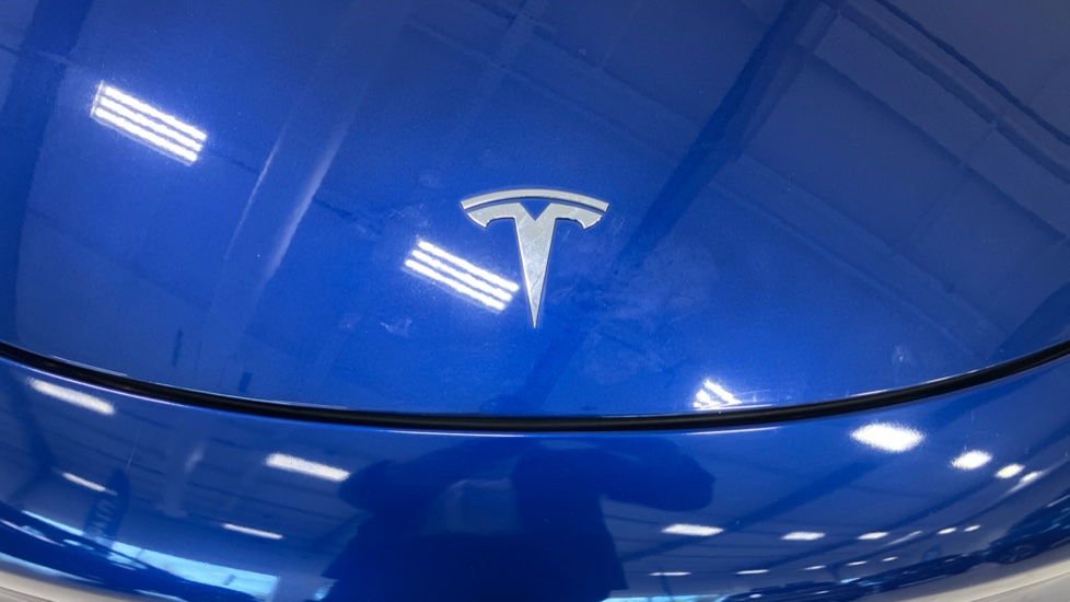 Tesla Model 3 Long Range AWD 4dr Auto Electric Saloon - Image 32