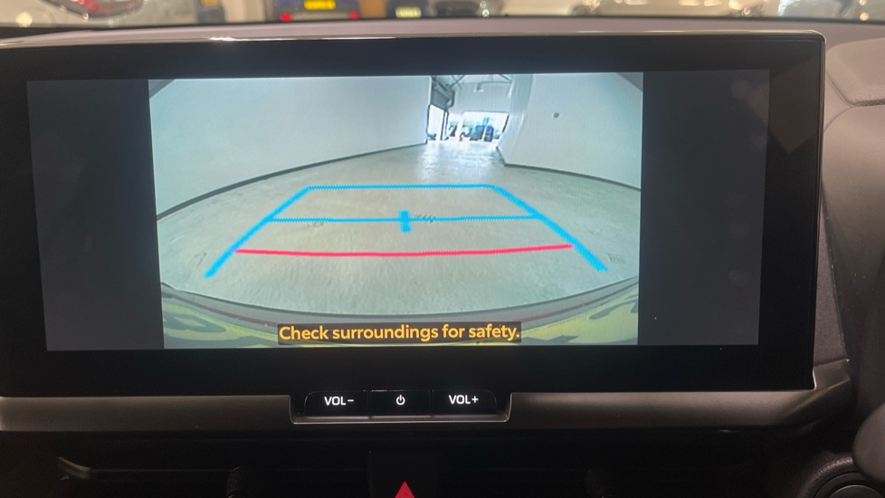 Toyota C-HR 1.8 Hybrid Design 5dr CVT Hybrid Hatchback - Image 39