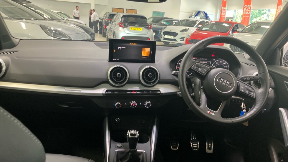 Audi Q2 35 TFSI S Line 5dr Petrol Estate - Image 10