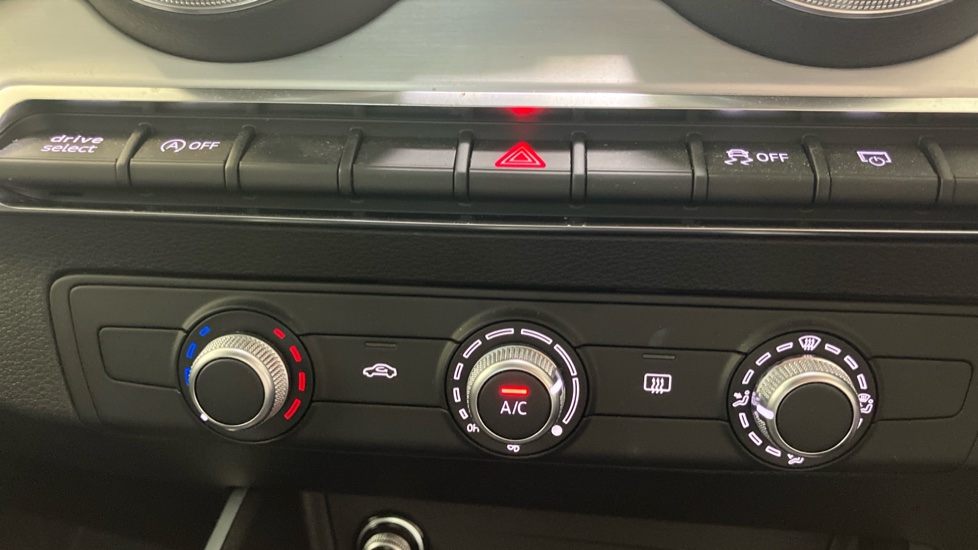 Audi Q2 35 TFSI S Line 5dr Petrol Estate - Image 21