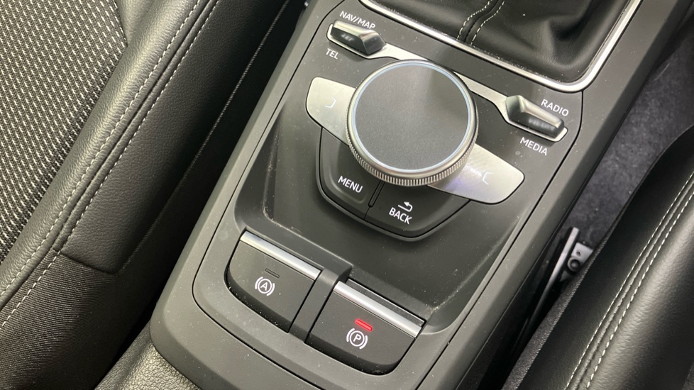 Audi Q2 35 TFSI S Line 5dr Petrol Estate - Image 25