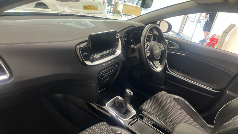 Kia Xceed 1.5T GDi ISG 138 3 5dr Petrol Hatchback - Image 9
