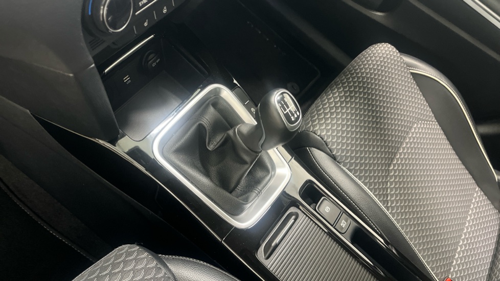 Kia Xceed 1.5T GDi ISG 138 3 5dr Petrol Hatchback - Image 13