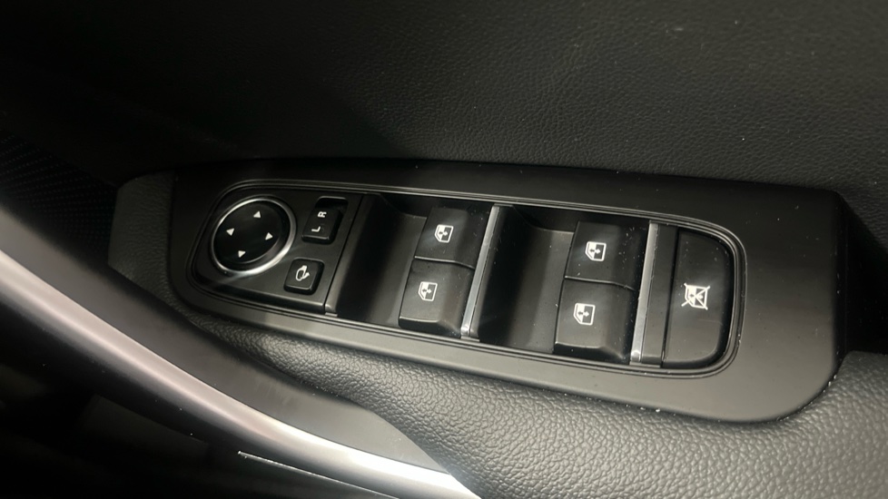Kia Xceed 1.5T GDi ISG 138 3 5dr Petrol Hatchback - Image 24