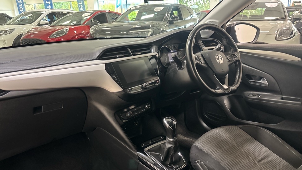 Vauxhall Corsa 1.2 SE 5dr Petrol Hatchback - Image 9