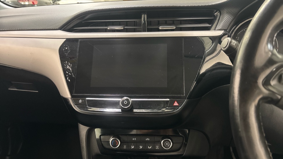 Vauxhall Corsa 1.2 SE 5dr Petrol Hatchback - Image 12