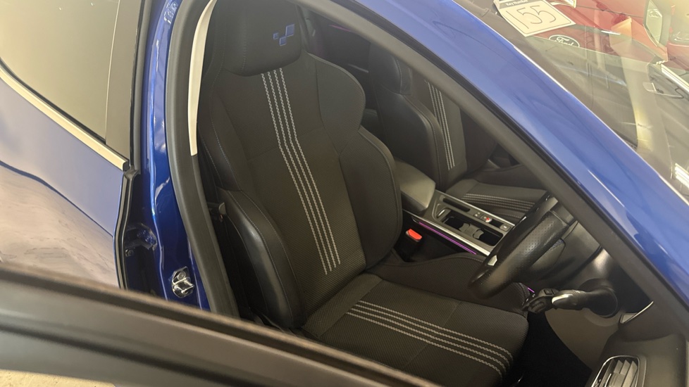 Renault Megane 1.5 Blue dCi 115 GT Line 5dr Diesel Hatchback - Image 58