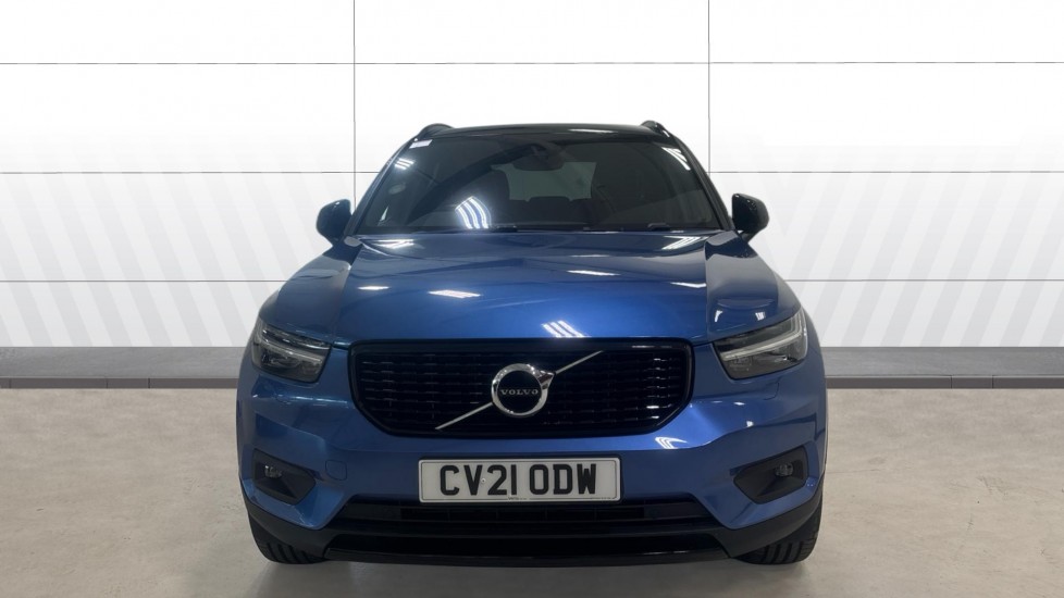 Volvo XC40 1.5 T3 [163] R DESIGN 5dr Petrol Estate - Image 3