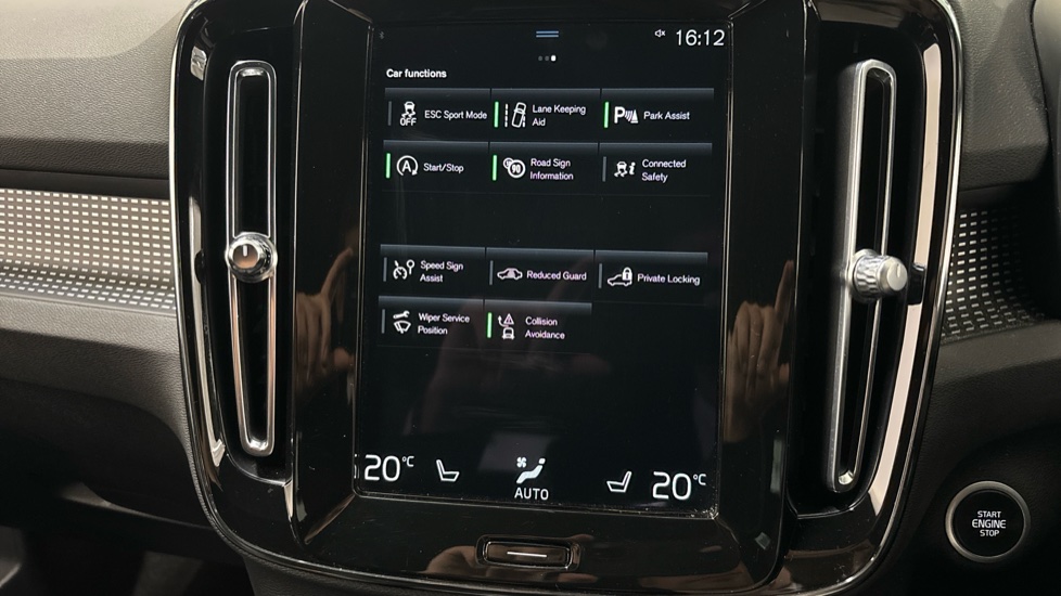 Volvo XC40 1.5 T3 [163] R DESIGN 5dr Petrol Estate - Image 35