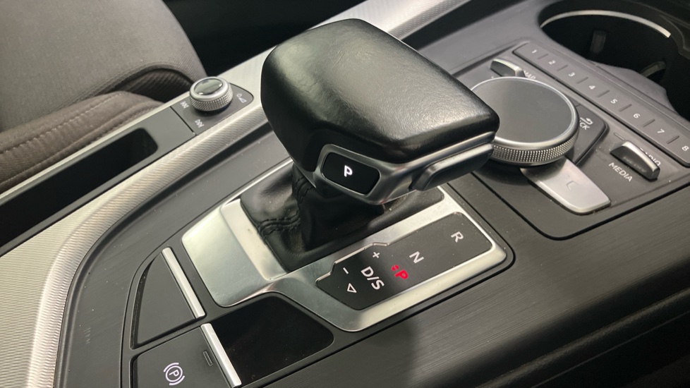 Audi A4 2.0 TDI 190 Quattro Sport 5dr S Tronic Diesel Estate - Image 27