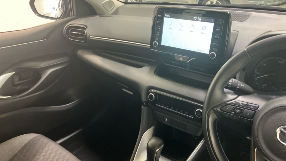 Mazda 2 Hybrid 1.5i Hybrid Agile 5dr CVT Hybrid Hatchback - Image 14