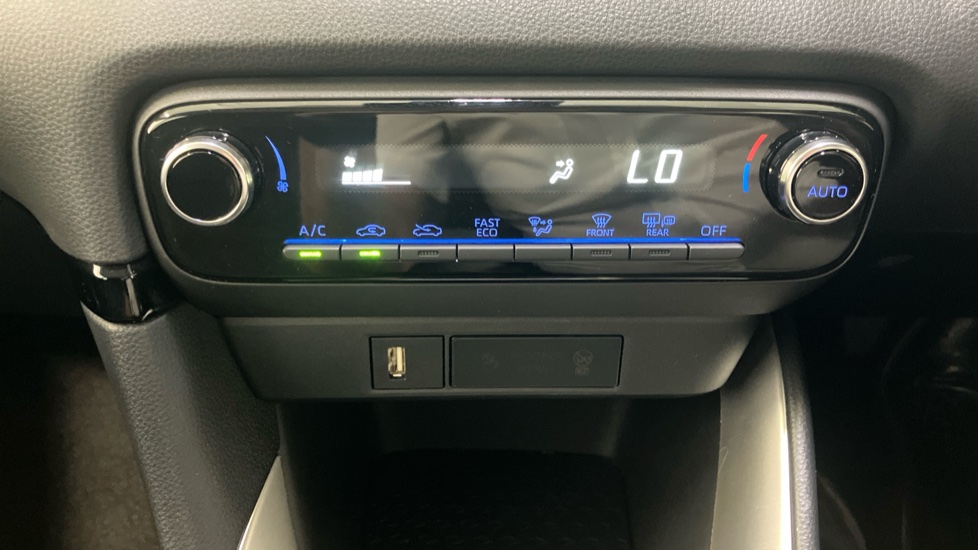 Mazda 2 Hybrid 1.5i Hybrid Agile 5dr CVT Hybrid Hatchback - Image 26