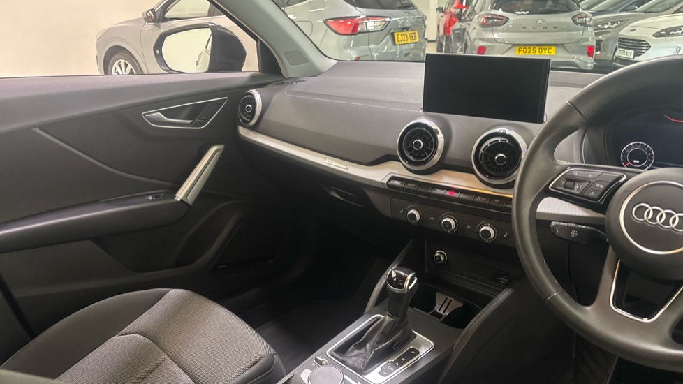 Audi Q2 35 TFSI Sport 5dr S Tronic Petrol Estate - Image 14