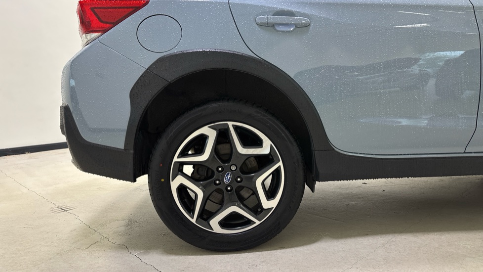 Subaru XV 2.0i e-Boxer SE 5dr Lineartronic Hybrid Hatchback - Image 7