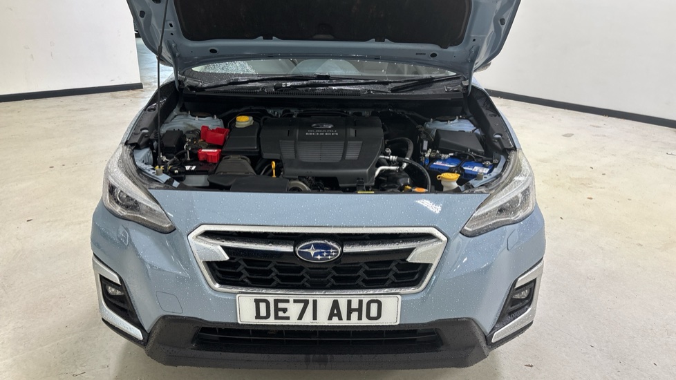 Subaru XV 2.0i e-Boxer SE 5dr Lineartronic Hybrid Hatchback - Image 8