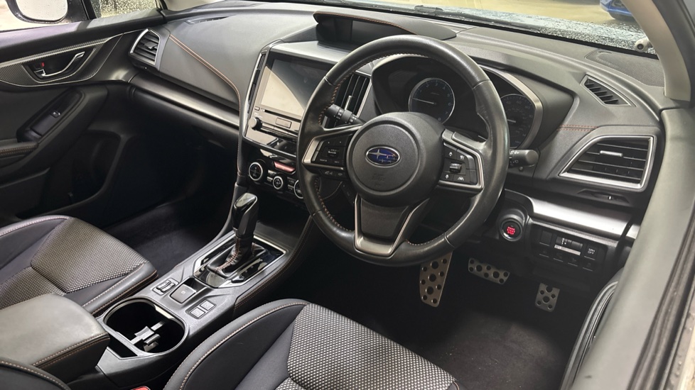 Subaru XV 2.0i e-Boxer SE 5dr Lineartronic Hybrid Hatchback - Image 11