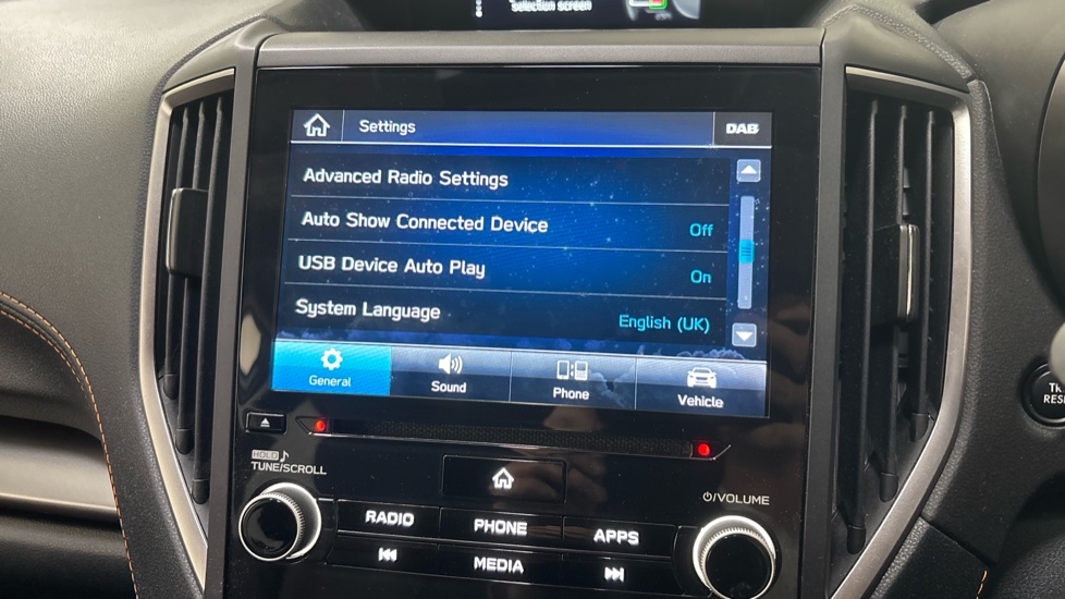 Subaru XV 2.0i e-Boxer SE 5dr Lineartronic Hybrid Hatchback - Image 35