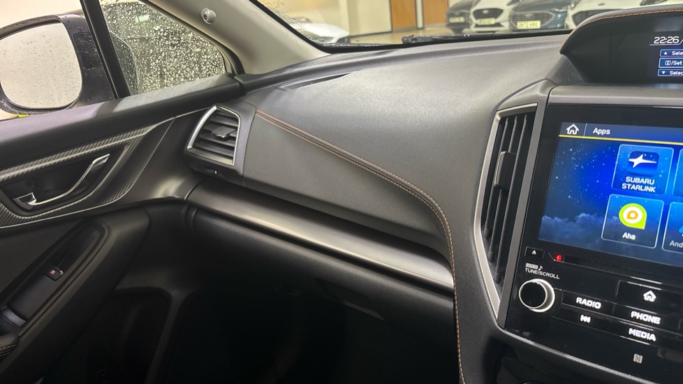 Subaru XV 2.0i e-Boxer SE 5dr Lineartronic Hybrid Hatchback - Image 45