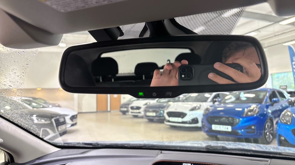 Subaru XV 2.0i e-Boxer SE 5dr Lineartronic Hybrid Hatchback - Image 47