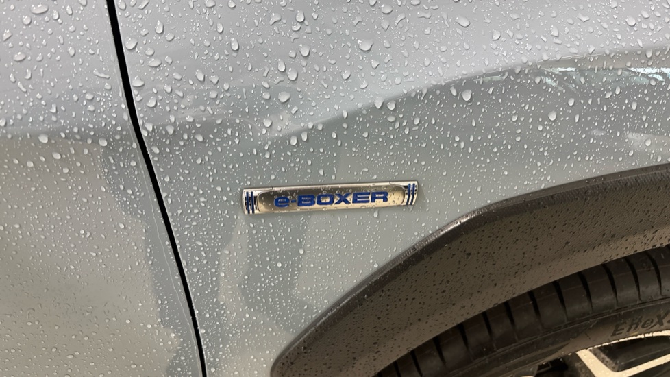Subaru XV 2.0i e-Boxer SE 5dr Lineartronic Hybrid Hatchback - Image 52