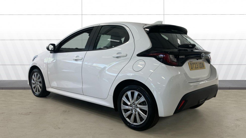 Toyota Yaris 1.5 Hybrid Icon 5dr CVT Hybrid Hatchback - Image 2
