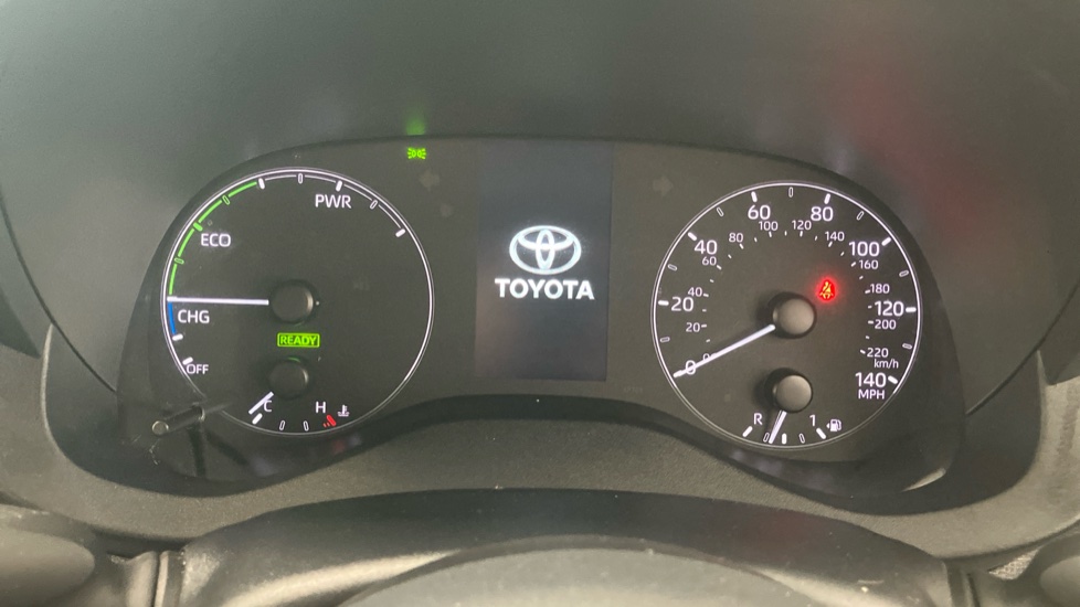 Toyota Yaris 1.5 Hybrid Icon 5dr CVT Hybrid Hatchback - Image 18